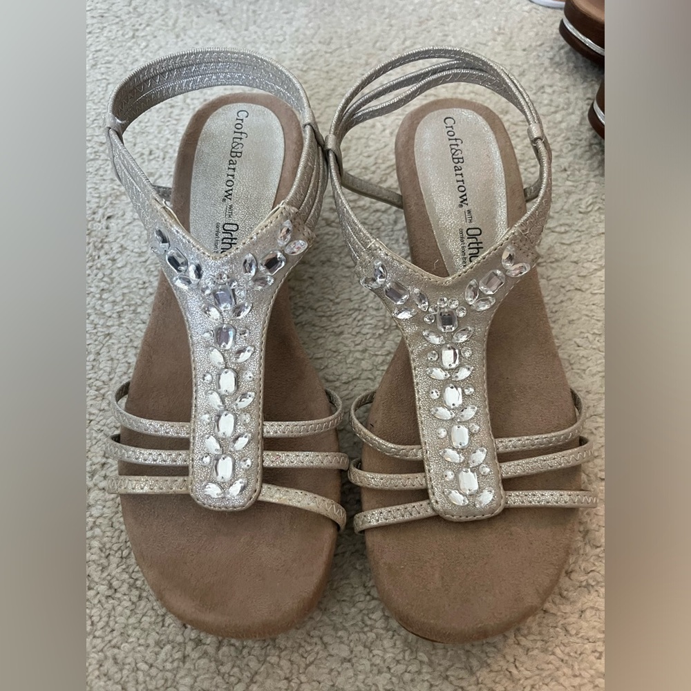 Women’s sandals